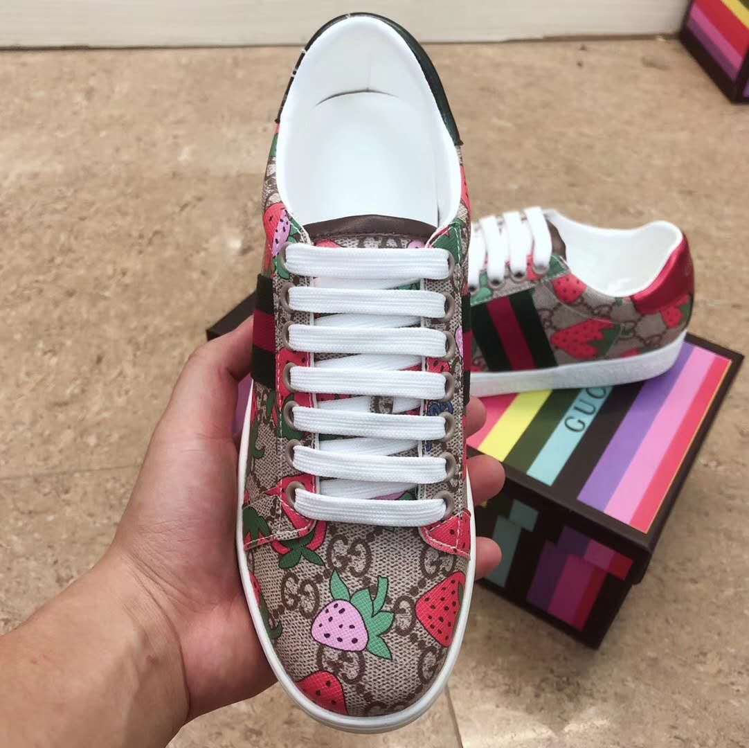 GLM-GCI STRAWBERRY ACE Sneaker 027