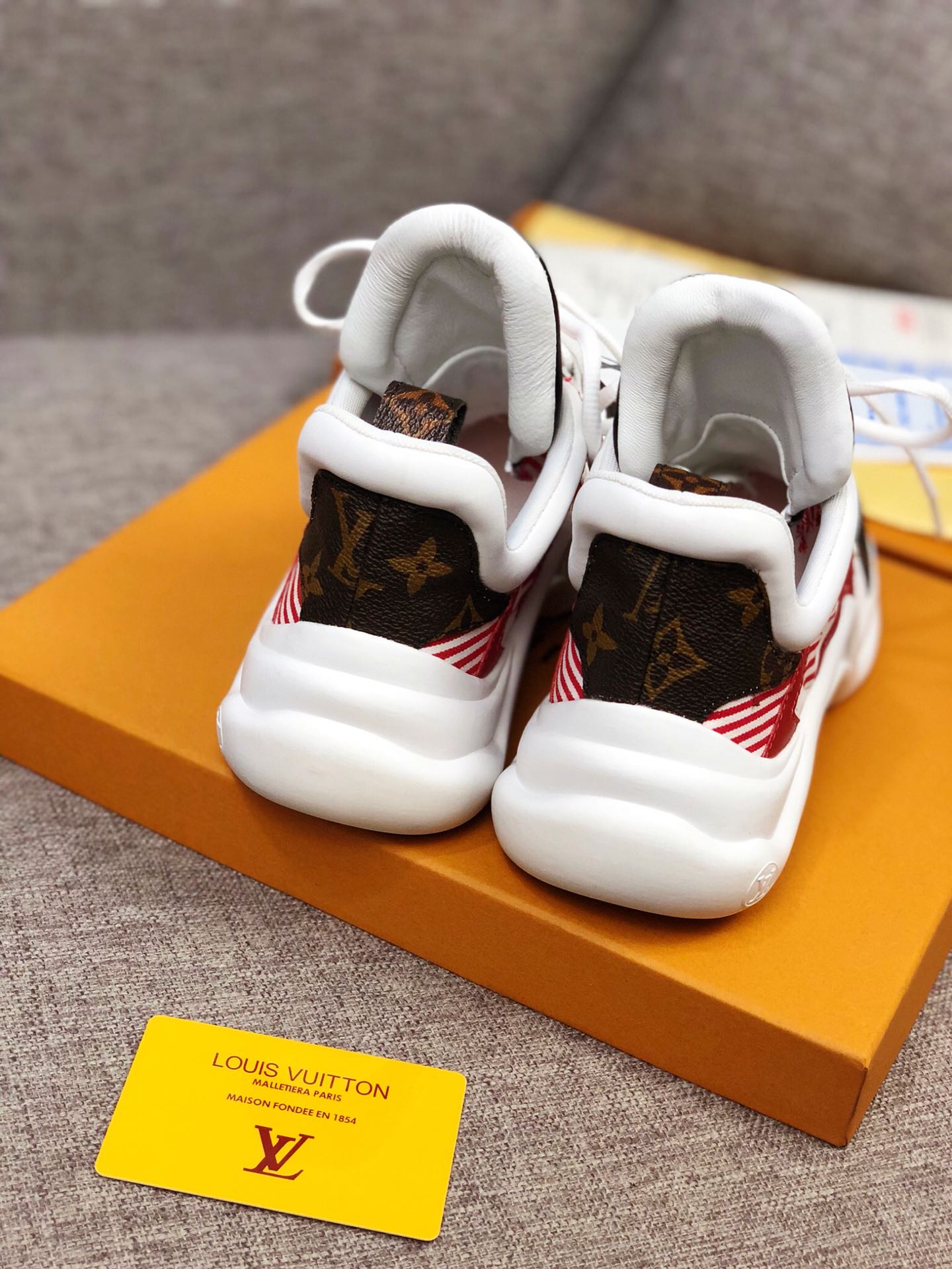 GLM - LUV Archlight White Red Brown Sneaker