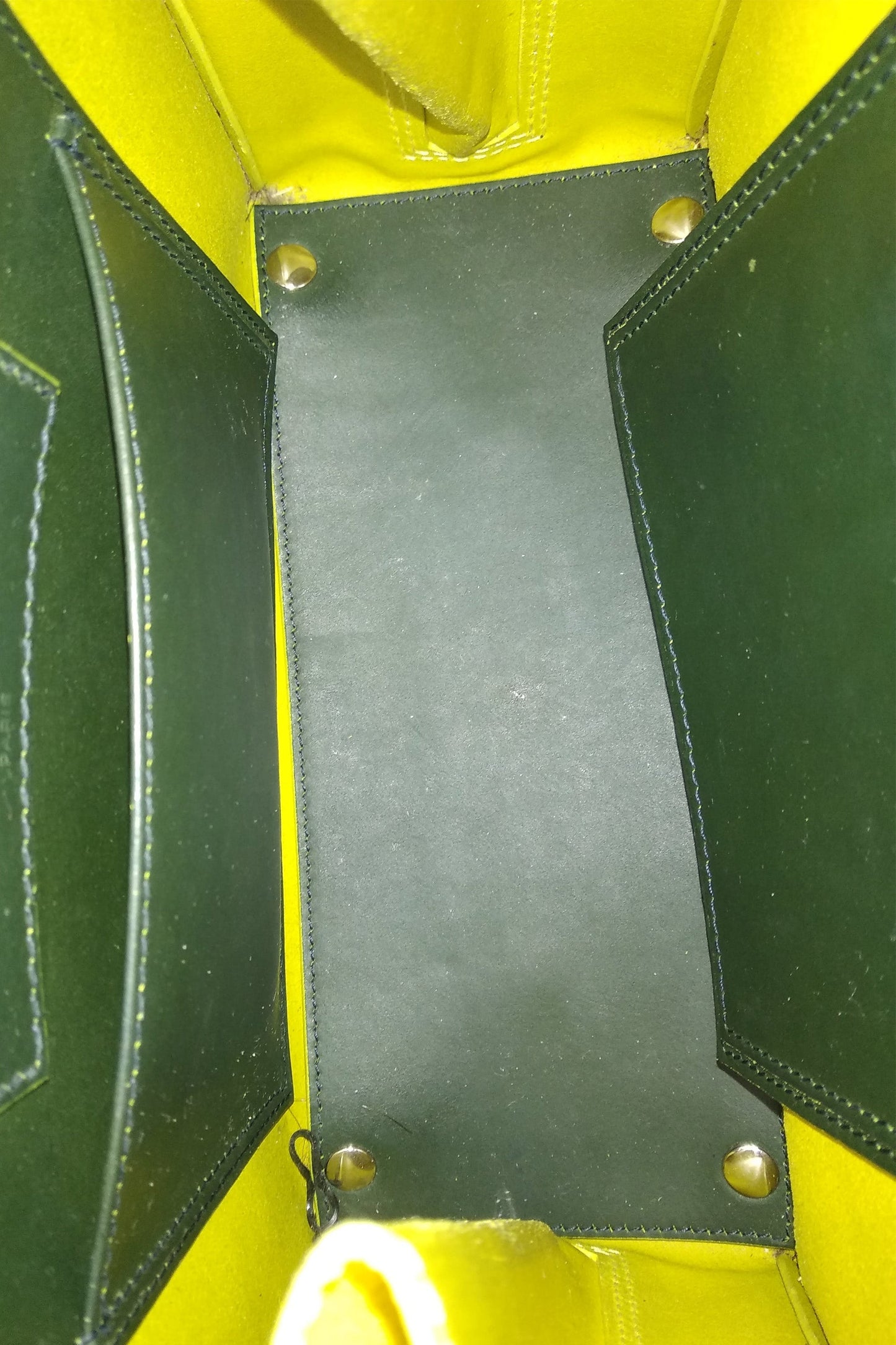 Papier Mini A4 Zip Around Tote Dark Green Yellow