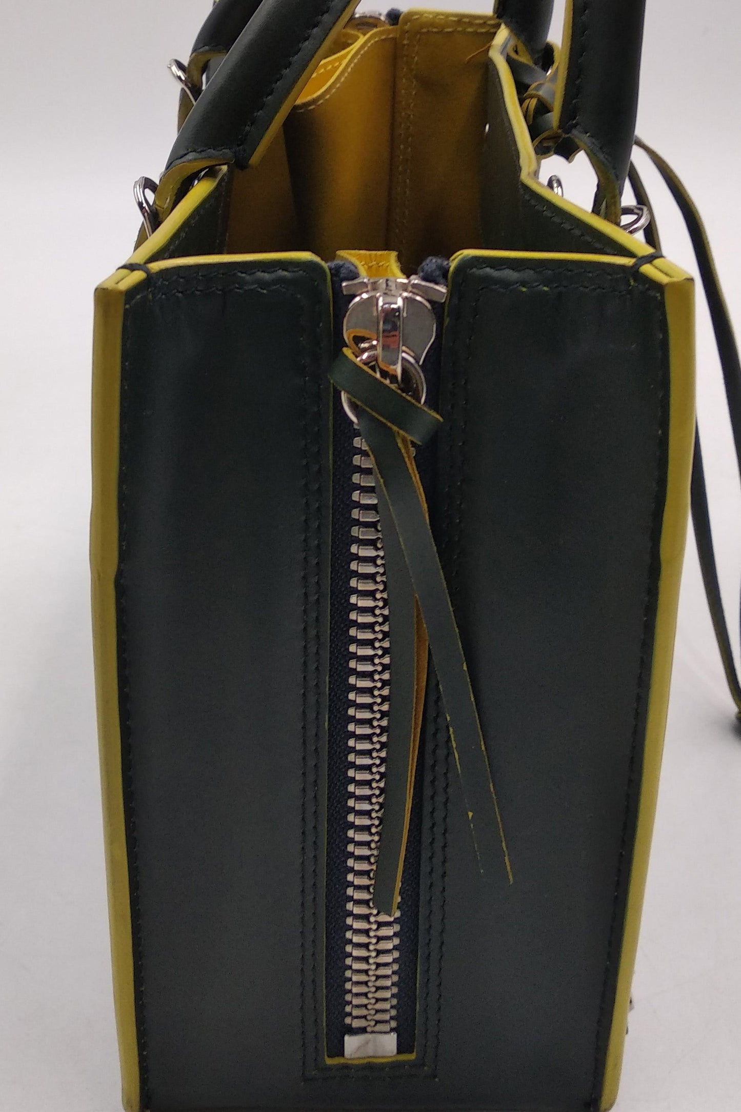 Papier Mini A4 Zip Around Tote Dark Green Yellow
