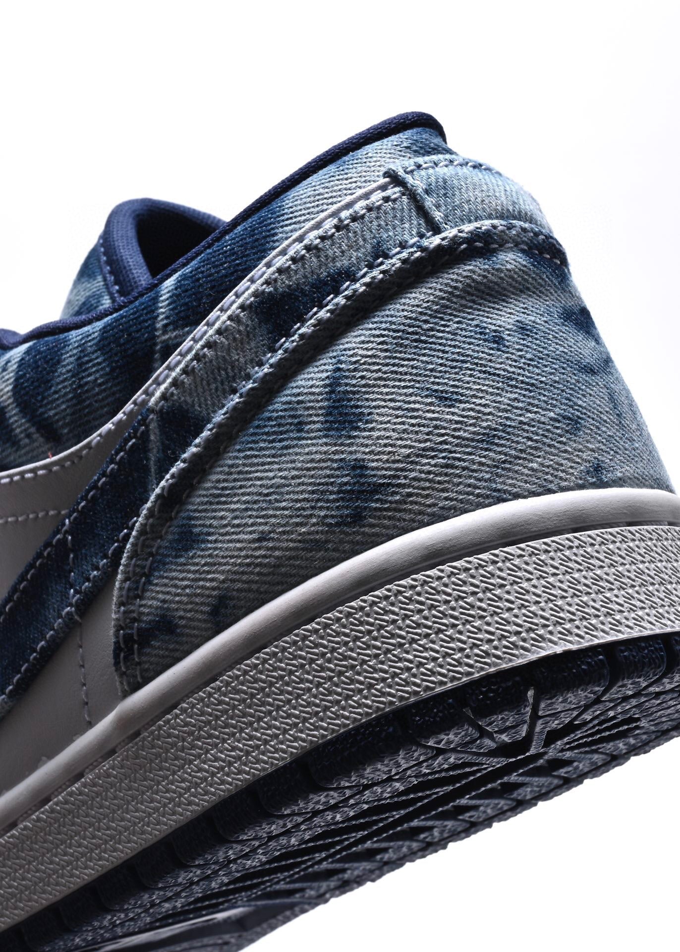 GLM - AJ1 Low Washed Denim