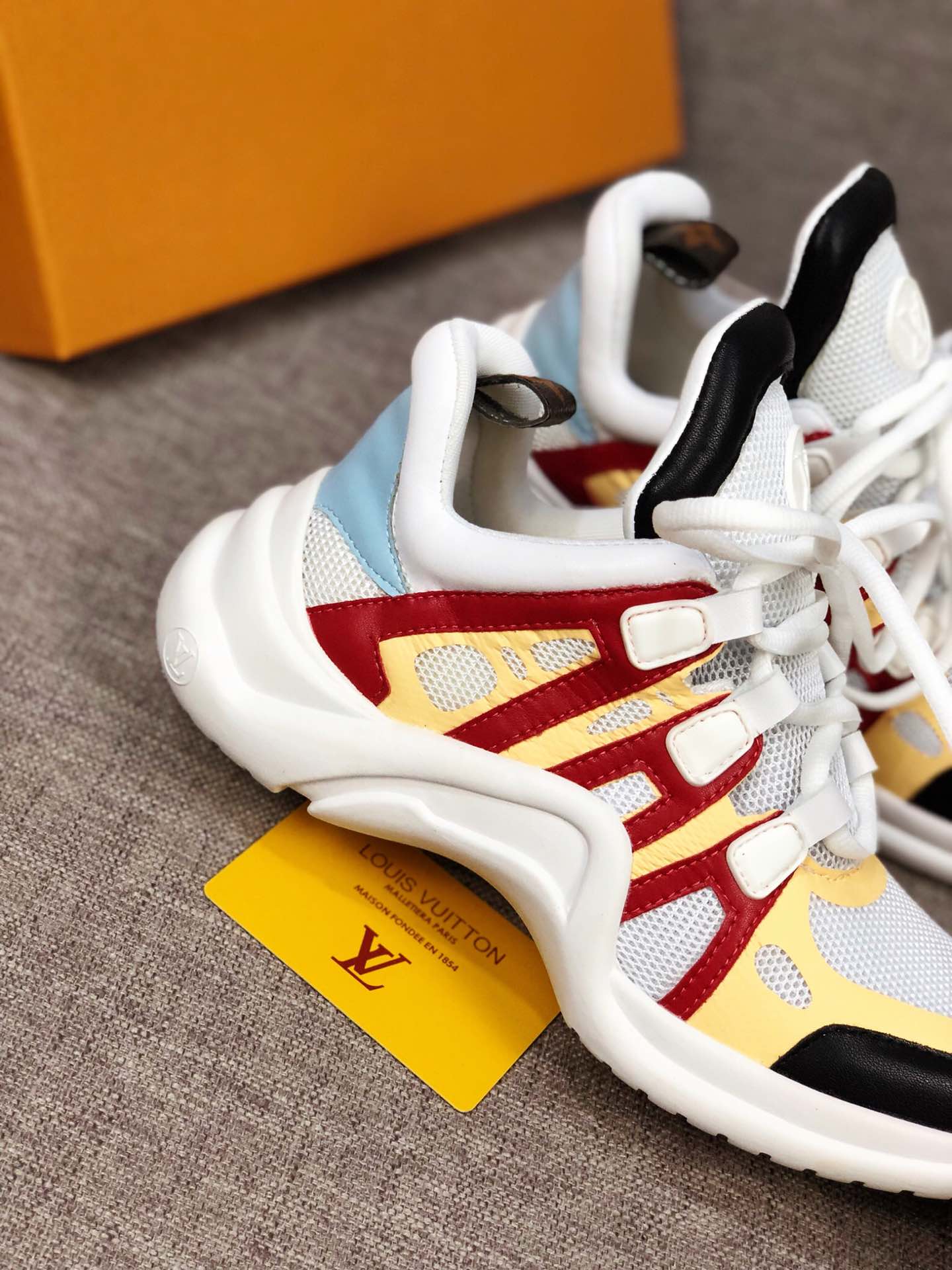 GLM - LUV Archlight Red Yellow Sneaker