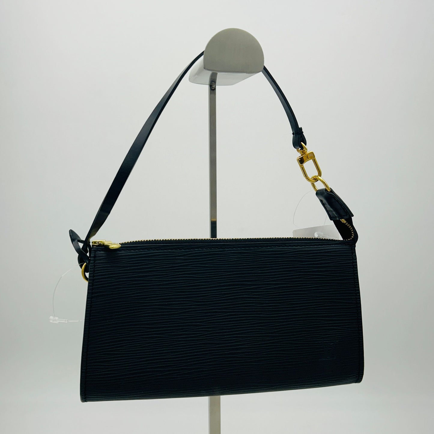Louis Vuitton Noir Epi Leather Pochette Accessoires B12232VZPB