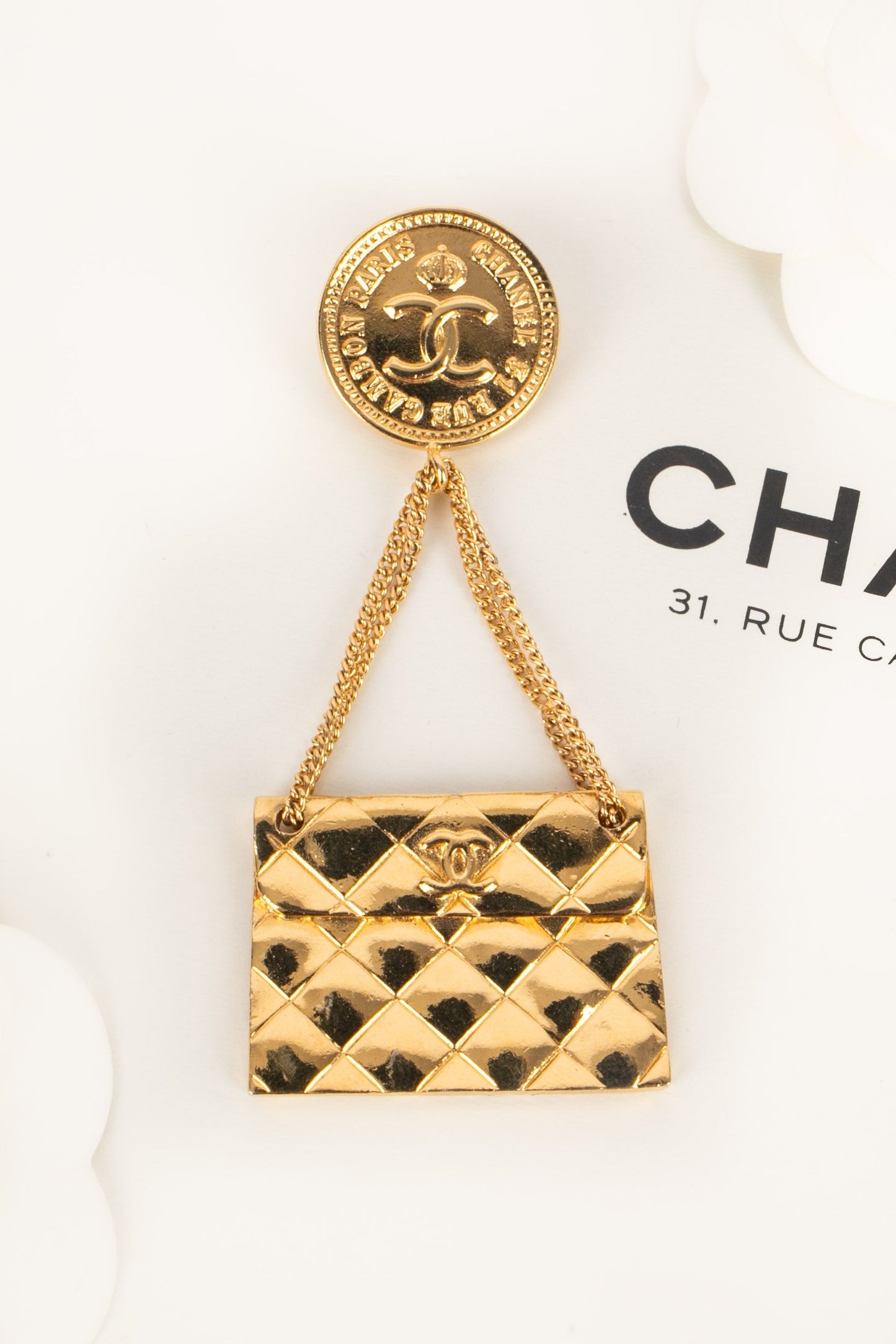 Broche "sac Ã  main" Chanel