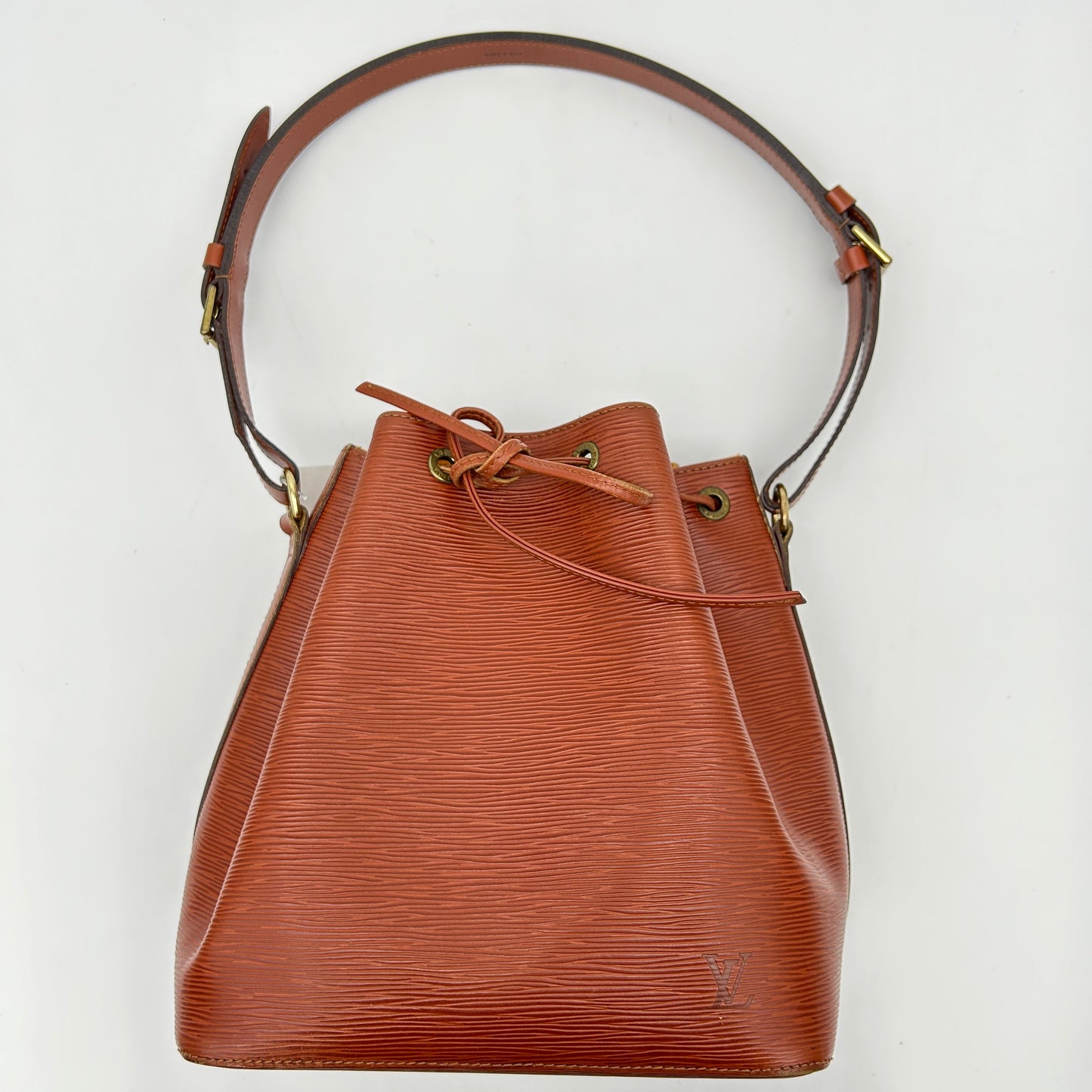 Louis Vuitton Noe Epi YVEAE822