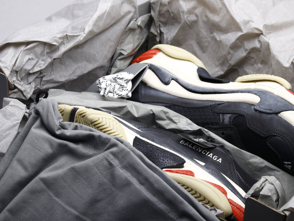 GLM - Bla Triple S Black and Red Sneaker