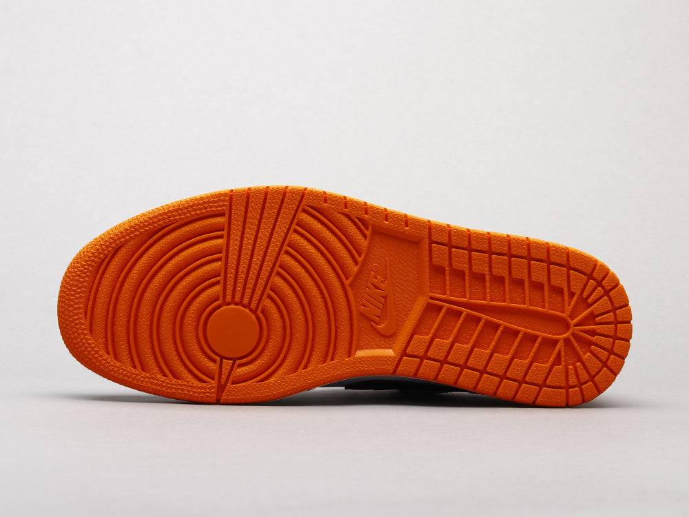 GLM - AJ1 smash the backboard