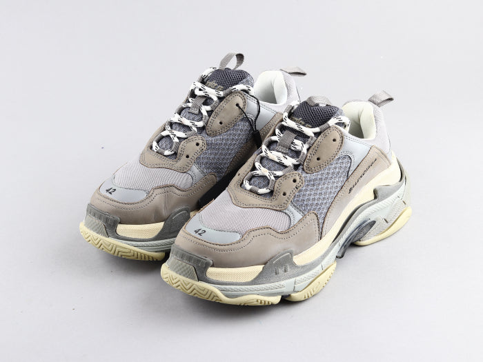 GLM - Bla Triple S Grey Sneaker
