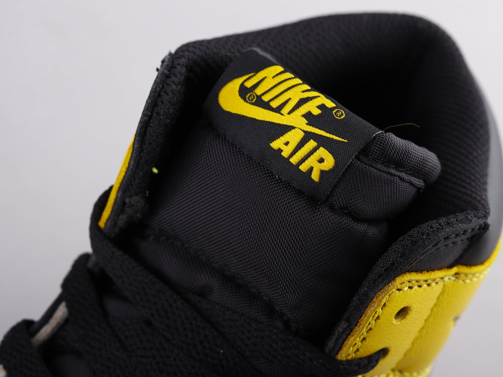 GLM - AJ1 Yellow Toe