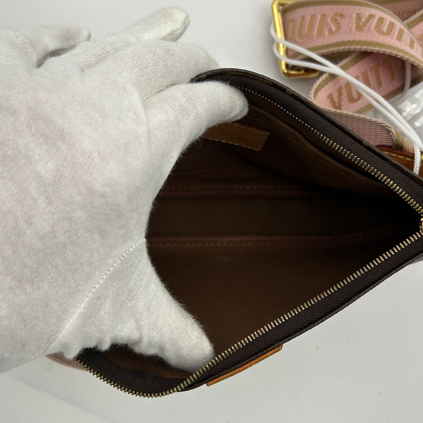 Louis Vuitton Monogram Multi Pochette Coated Canvas Bags Coin Purse Pink Strap LA28098