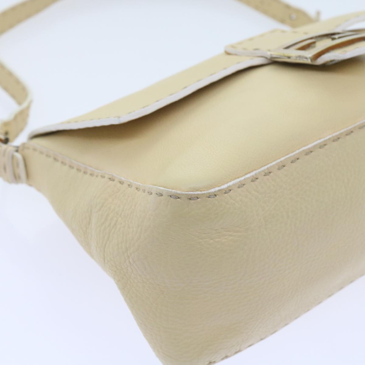 FENDI Mamma Baguette Shoulder Bag Leather Beige bs10191