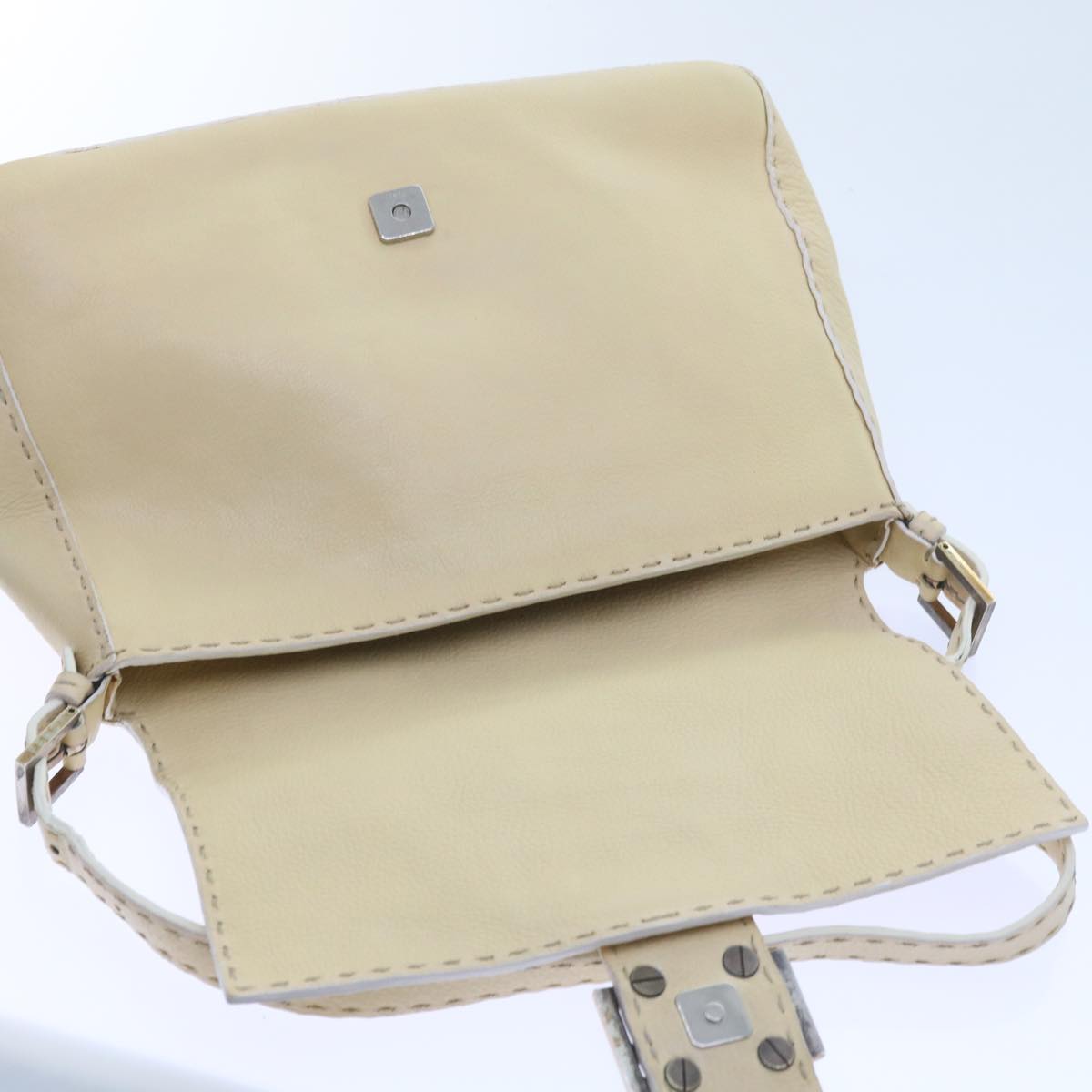 FENDI Mamma Baguette Shoulder Bag Leather Beige bs10191