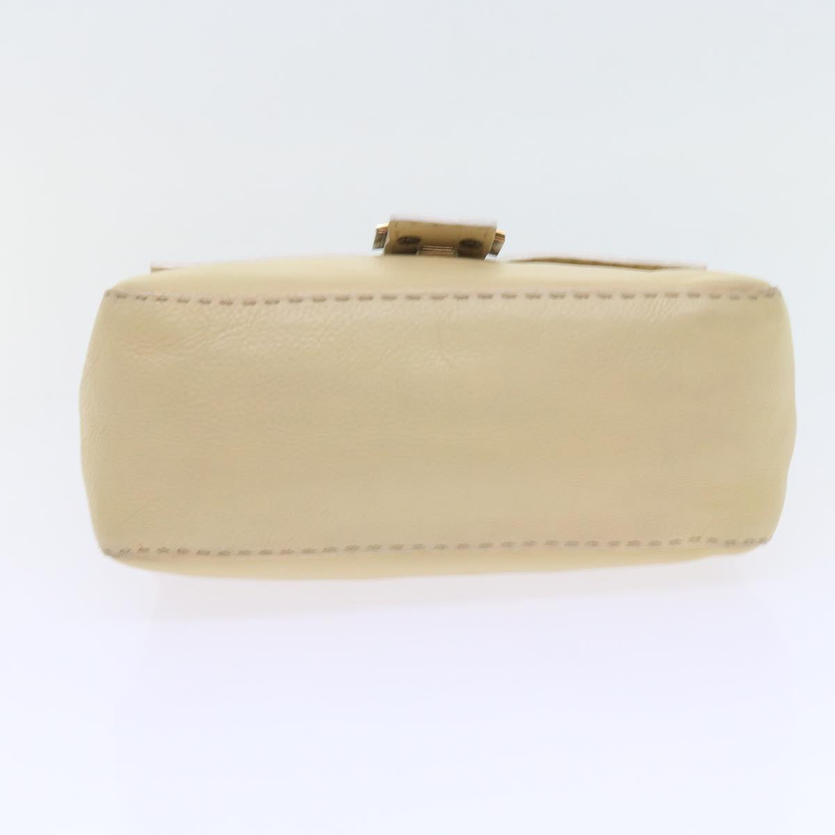 FENDI Mamma Baguette Shoulder Bag Leather Beige bs10191
