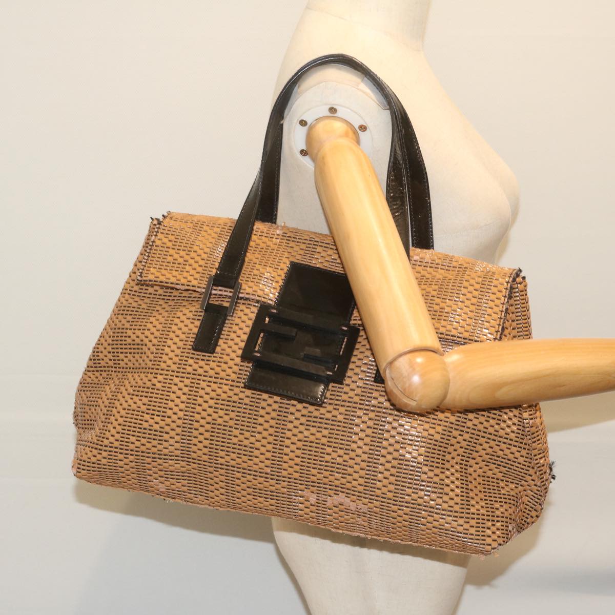 FENDI Mamma Baguette Shoulder Bag Leather Brown bs10413