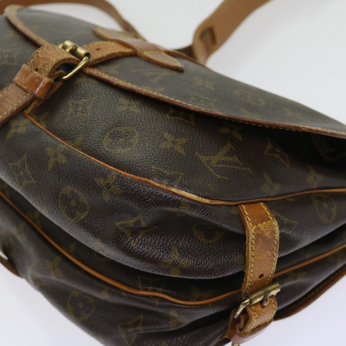 LOUIS VUITTON Monogram Saumur 30 Shoulder Bag M42256 LV bs10650