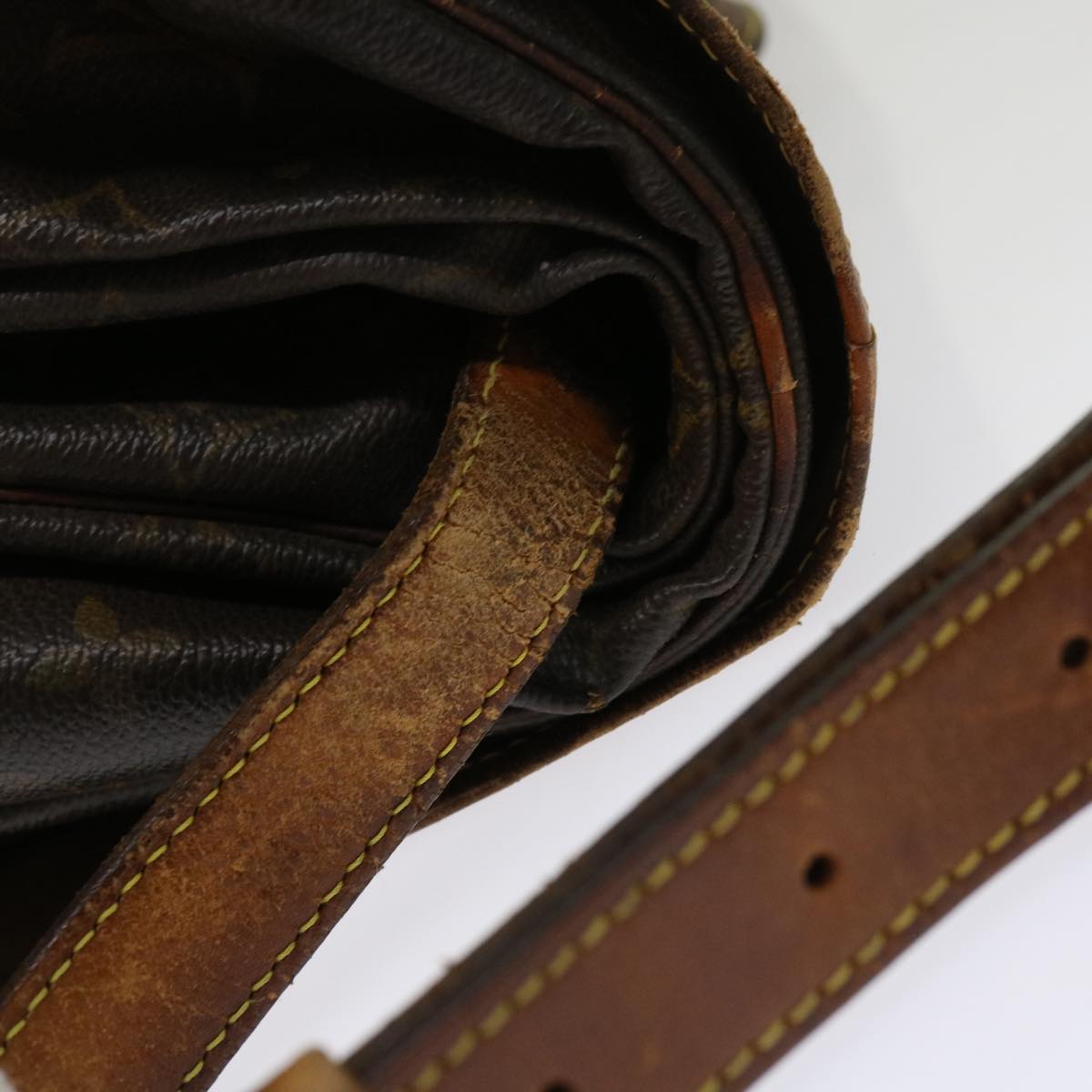 LOUIS VUITTON Monogram Saumur 35 Shoulder Bag M42254 LV bs11196