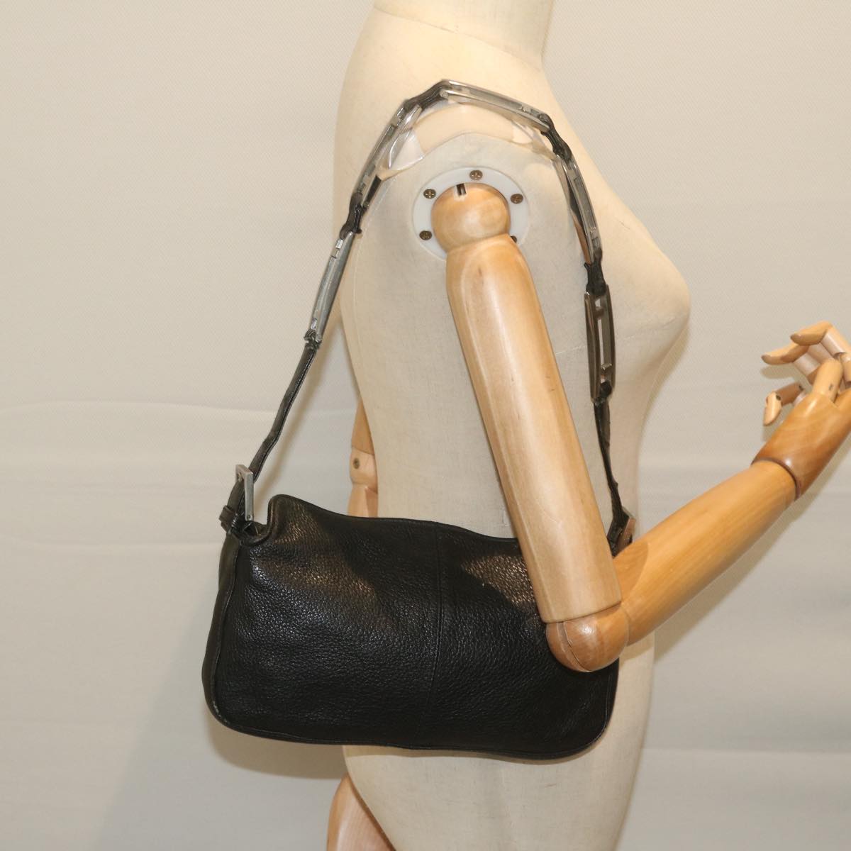 FENDI Chain Shoulder Bag Leather Black bs11311