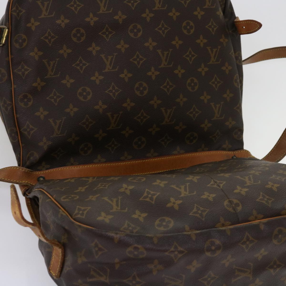 LOUIS VUITTON Monogram Saumur 35 Shoulder Bag M42254 LV bs11335