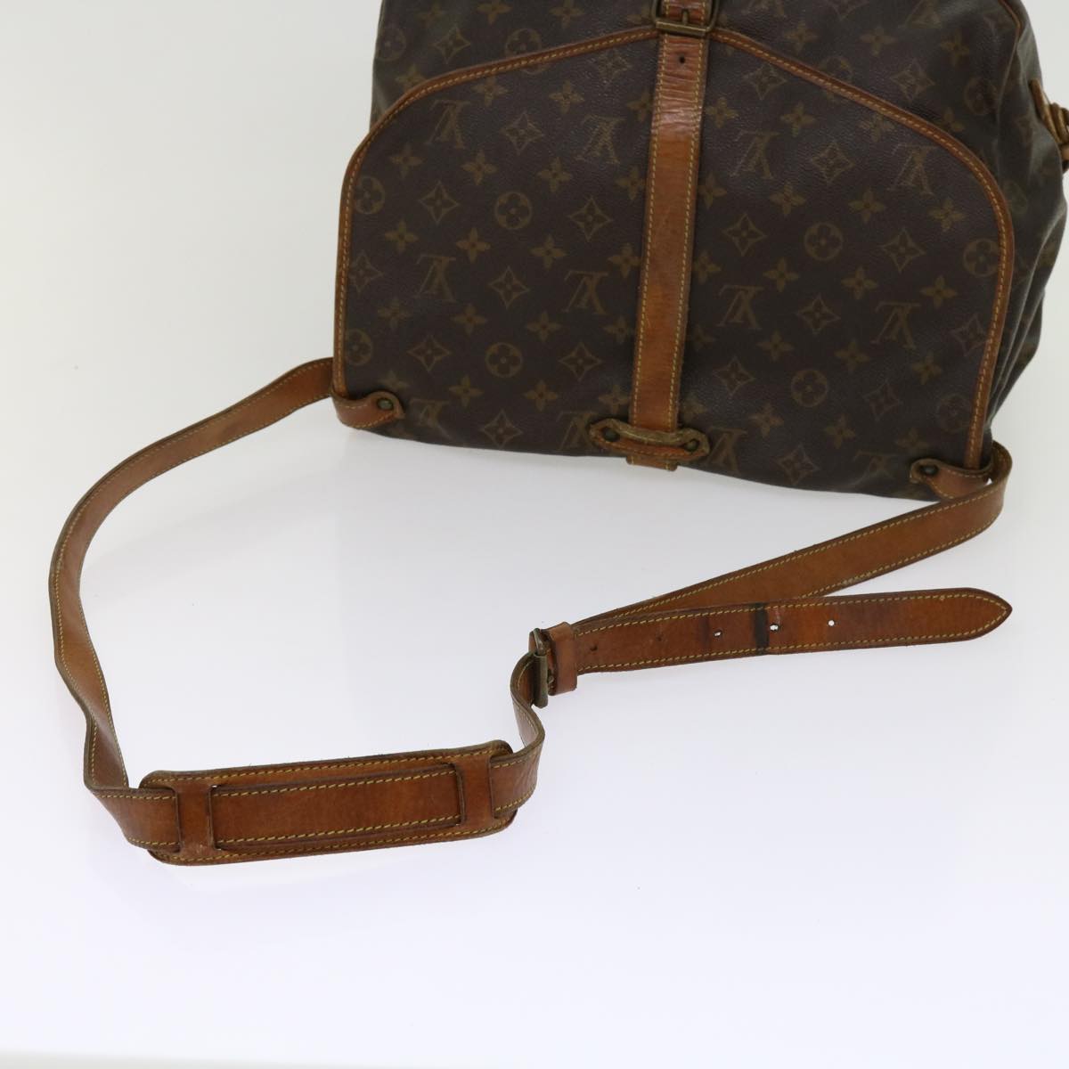 LOUIS VUITTON Monogram Saumur 35 Shoulder Bag M42254 LV bs11335