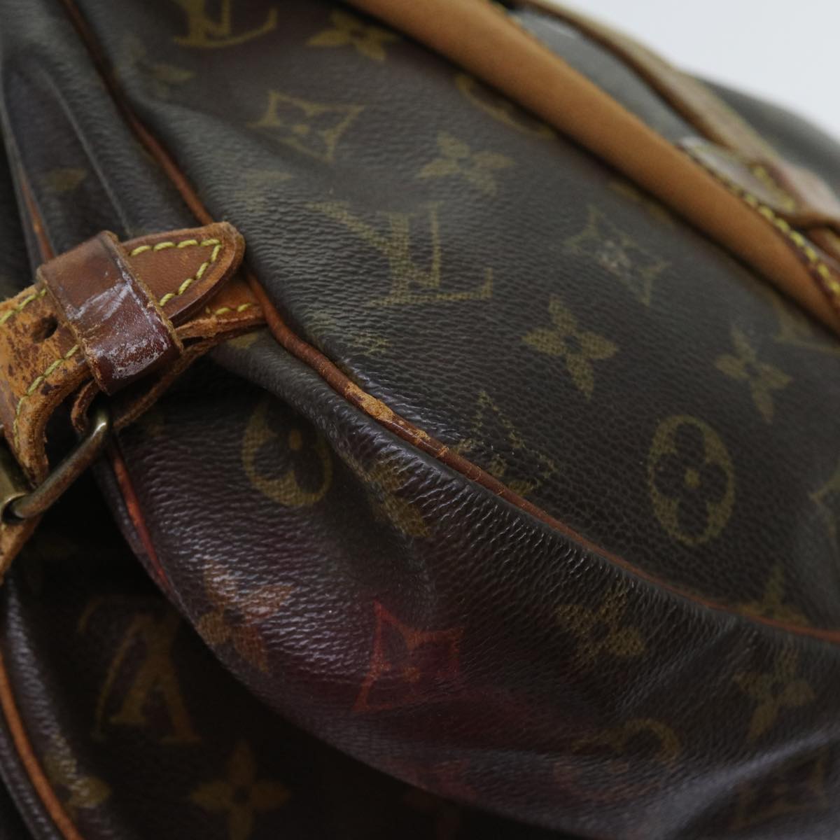 LOUIS VUITTON Monogram Saumur 30 Shoulder Bag M42256 LV bs11337