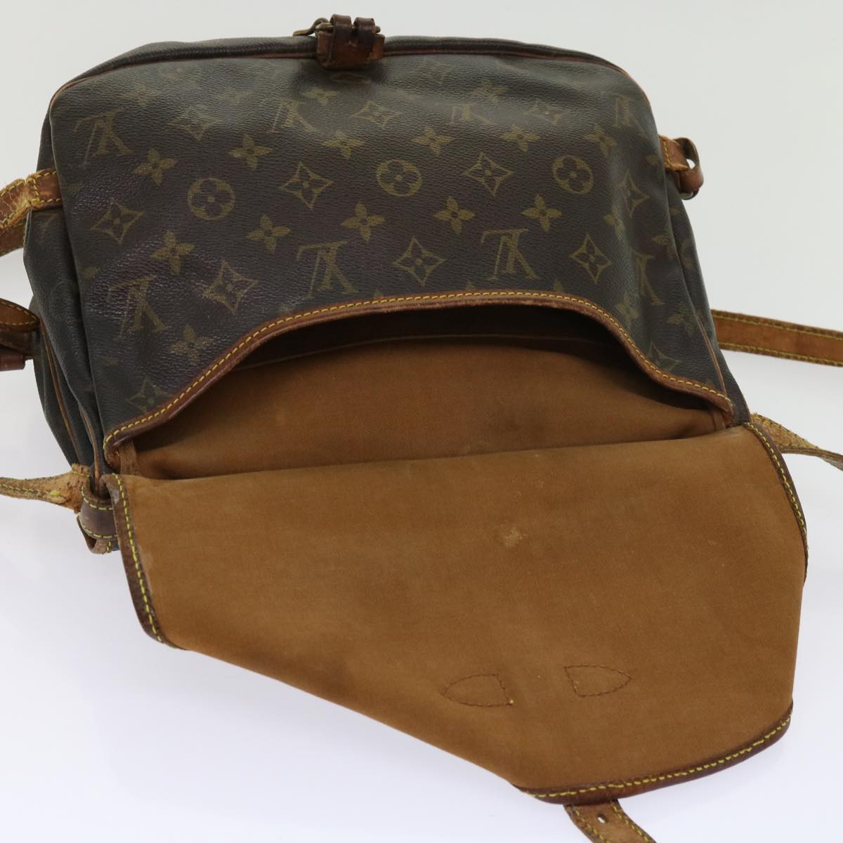 LOUIS VUITTON Monogram Saumur 30 Shoulder Bag M42256 LV bs11337