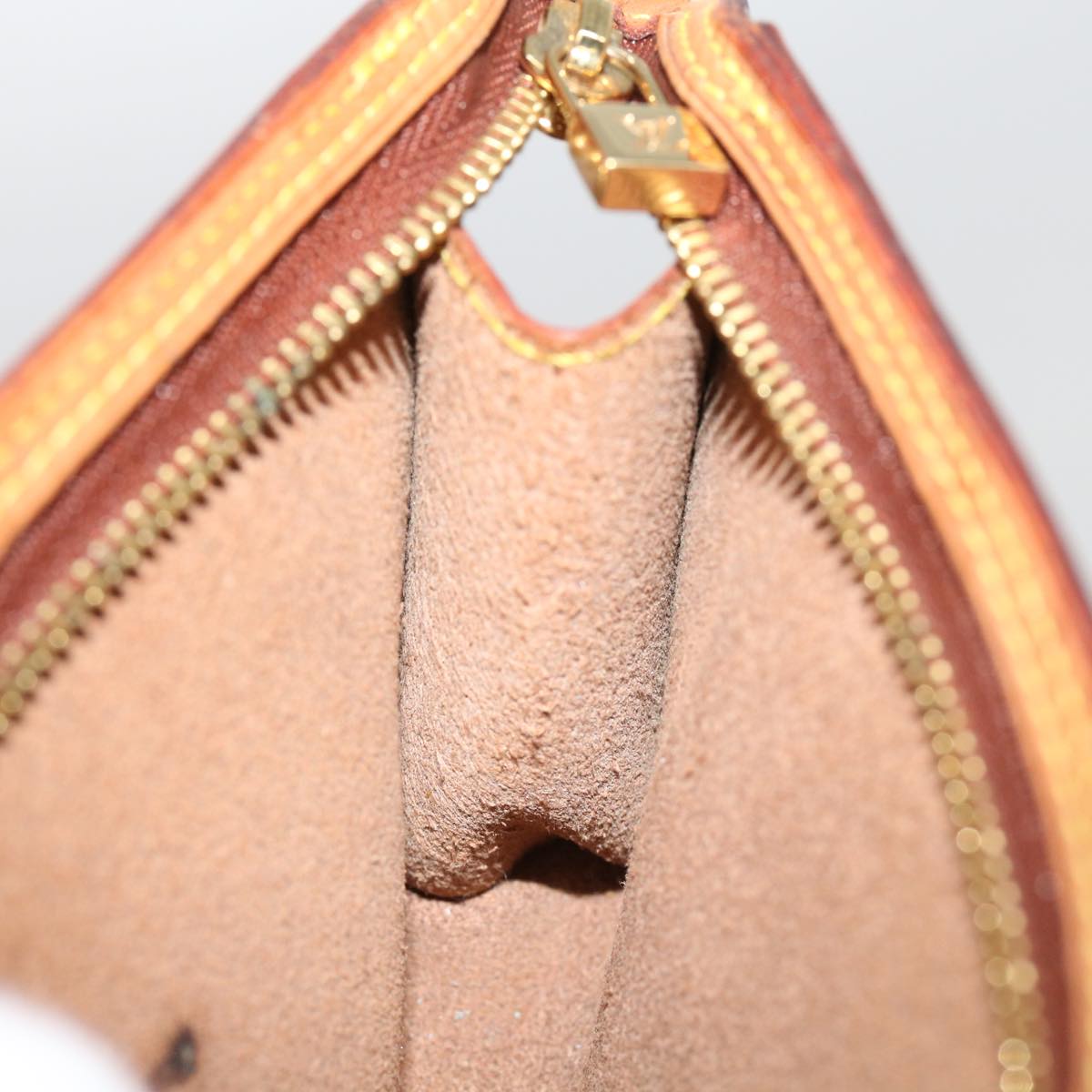 LOUIS VUITTON Nomad Leather Bucket PM Pouch Beige LV bs11355