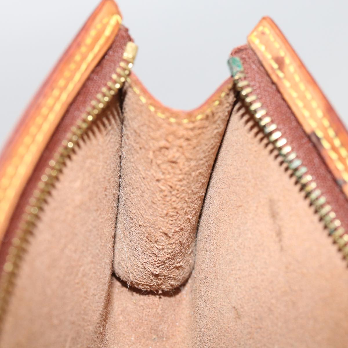 LOUIS VUITTON Nomad Leather Bucket PM Pouch Beige LV bs11355