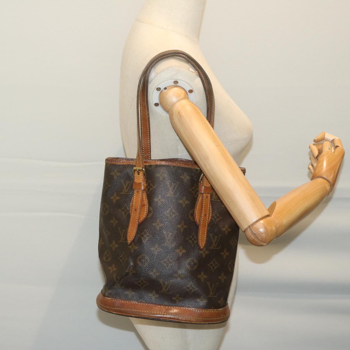 LOUIS VUITTON Monogram Bucket PM Shoulder Bag M42238 LV bs11534