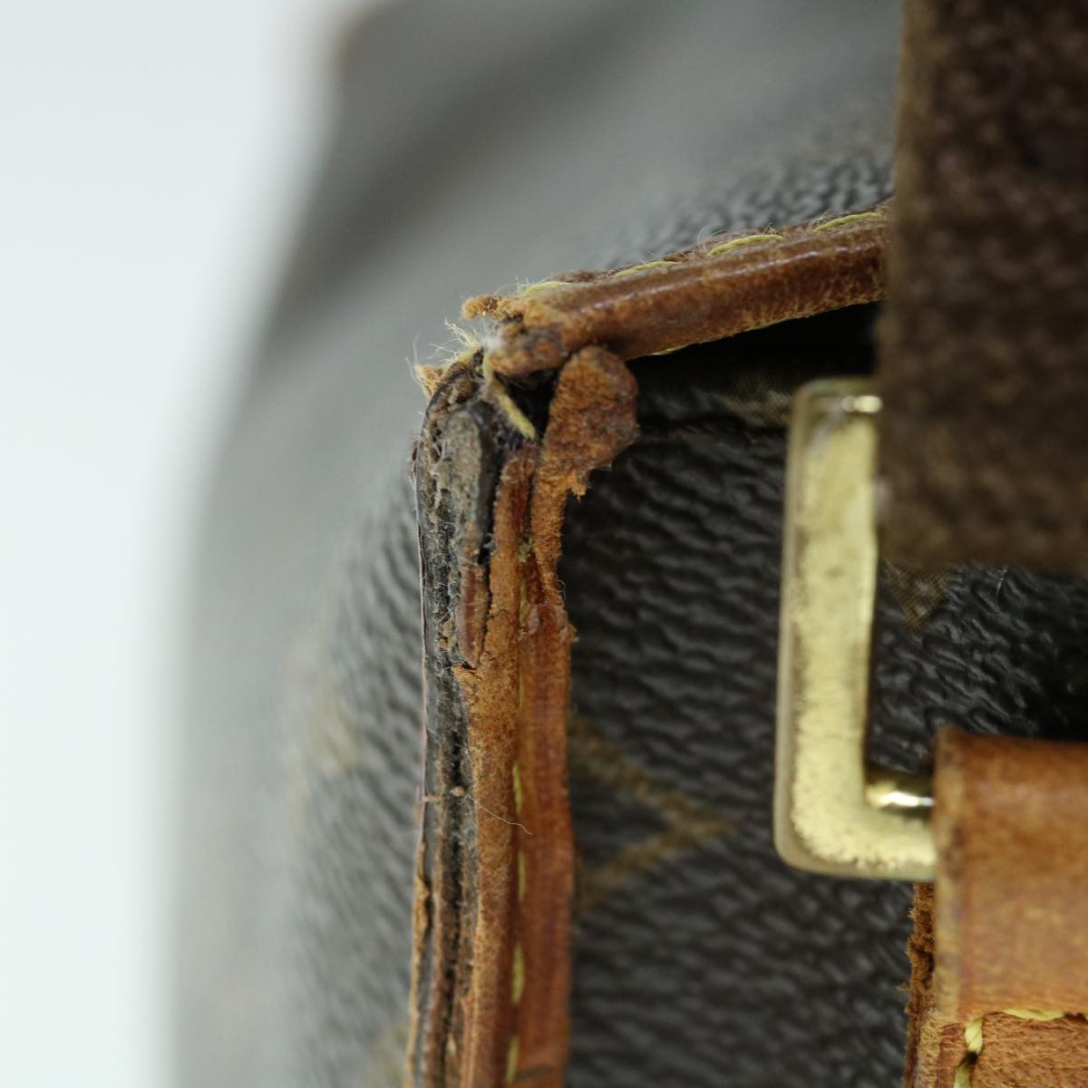 LOUIS VUITTON Monogram Messenger Bosphore PM Shoulder Bag M40106 LV bs11562