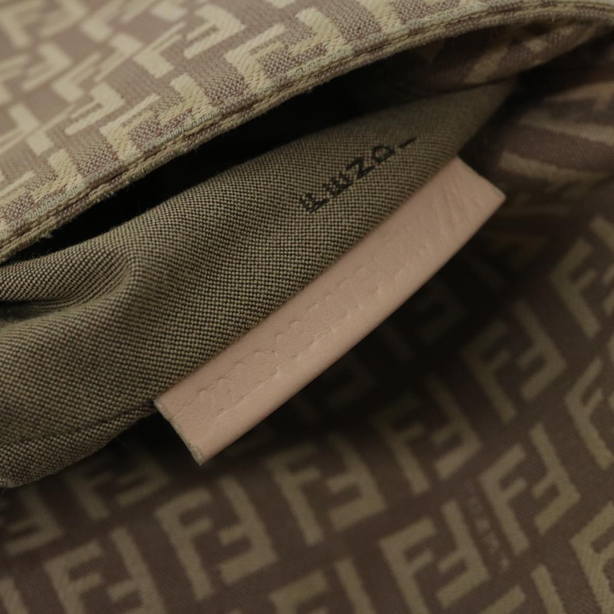 FENDI Zucchino Canvas Shoulder Bag Pink bs12154