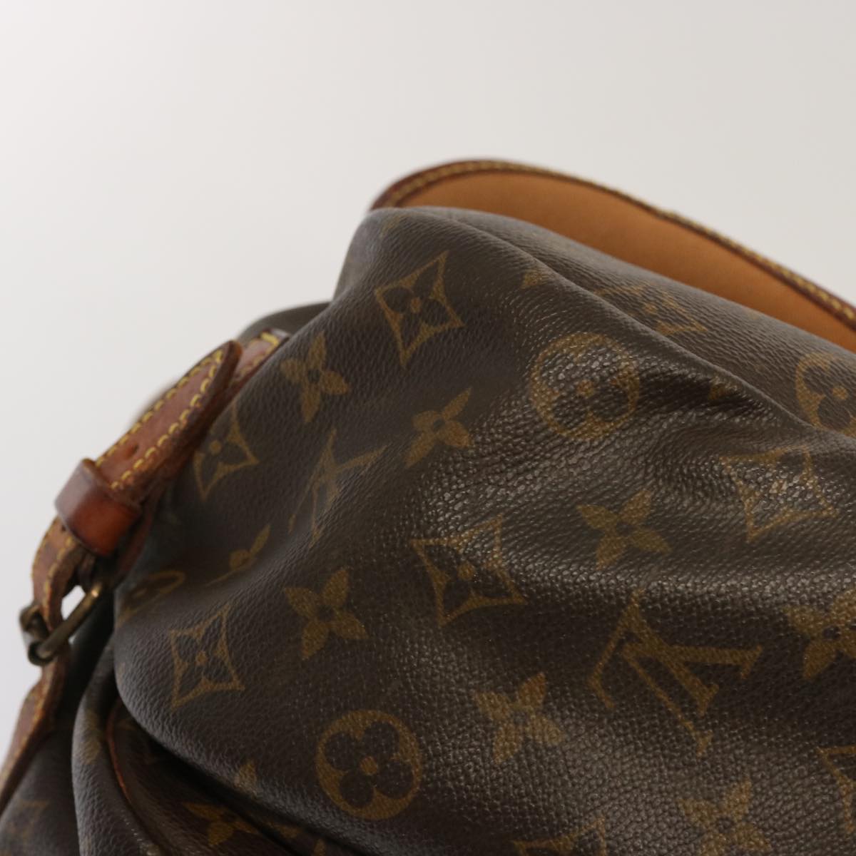 LOUIS VUITTON Monogram Saumur 35 Shoulder Bag M42254 LV bs13341