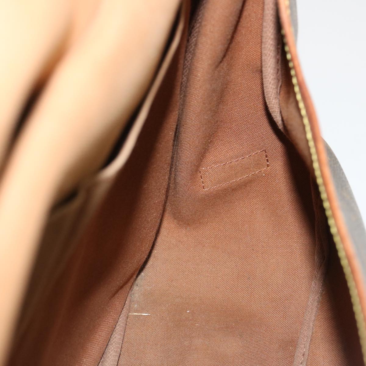 LOUIS VUITTON Monogram Saumur 35 Shoulder Bag M42254 LV bs13341