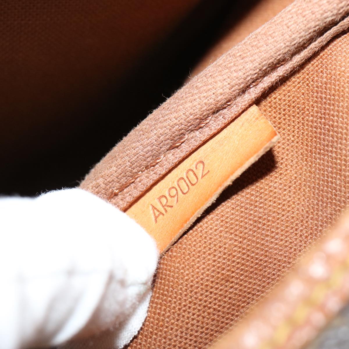 LOUIS VUITTON Monogram Saumur 35 Shoulder Bag M42254 LV bs13341