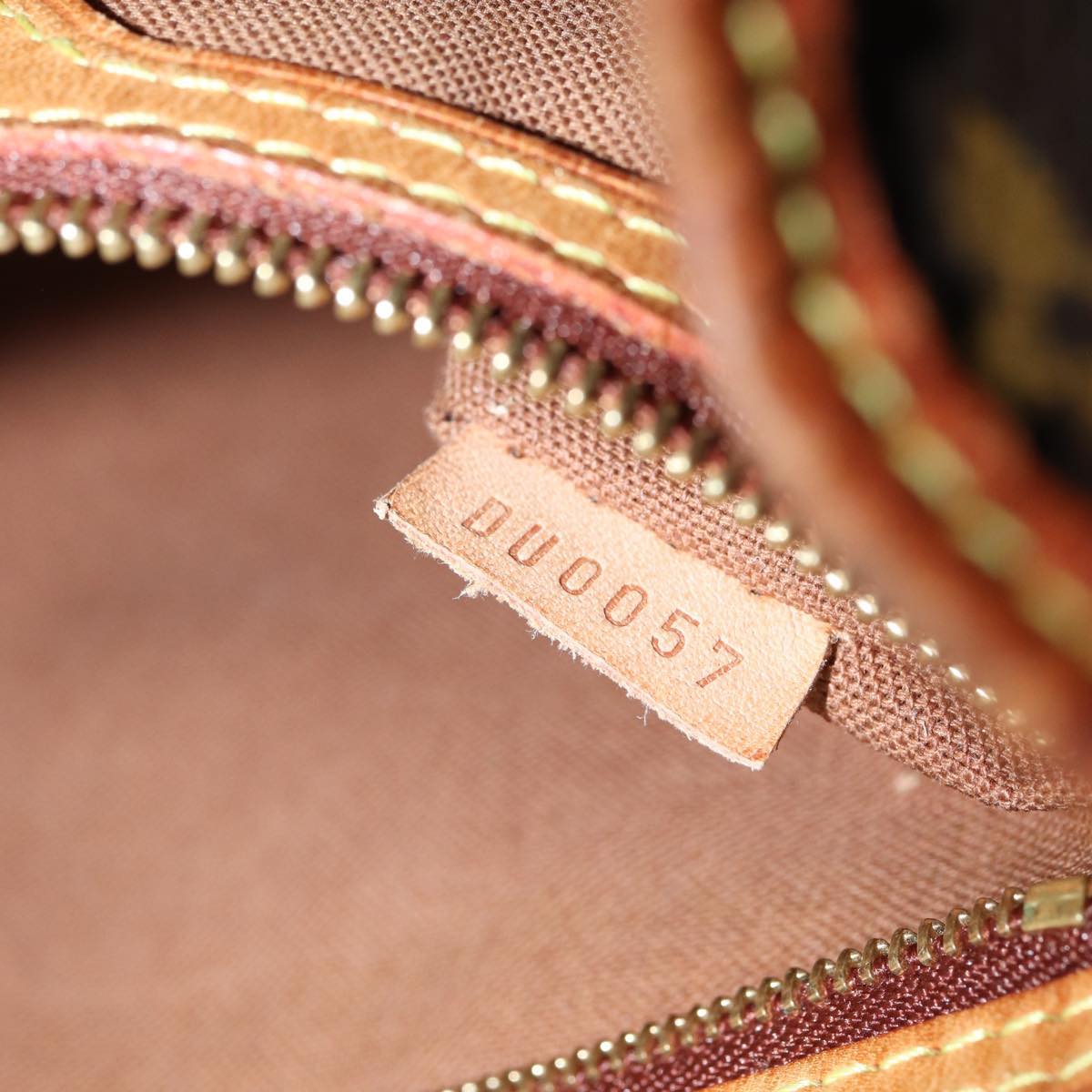 LOUIS VUITTON Monogram Batignolles Horizontal Tote Bag M51154 LV bs13531