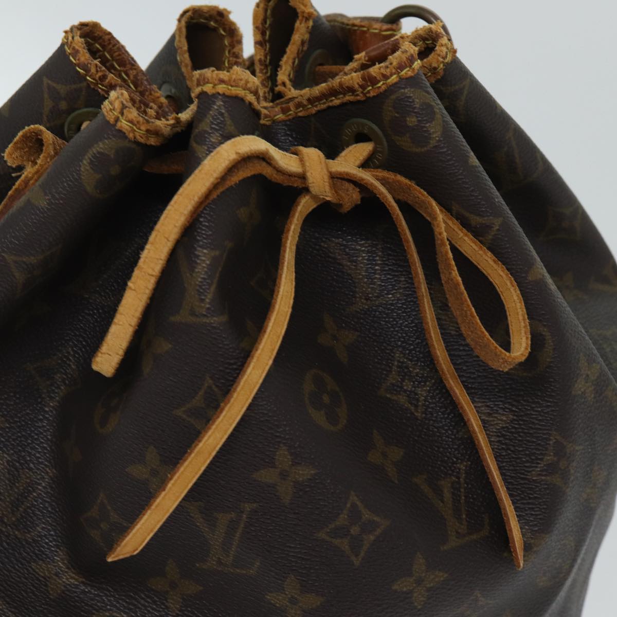 LOUIS VUITTON Monogram Noe Shoulder Bag M42224 LV bs13626