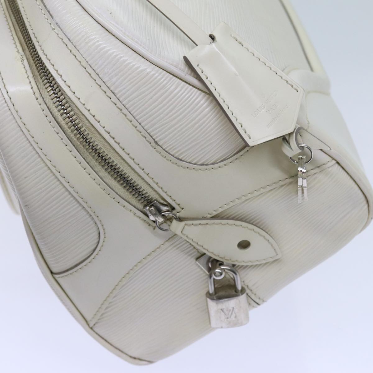LOUIS VUITTON Epi Boring Montaigne GM Hand Bag White Yvoire M5931J bs13627