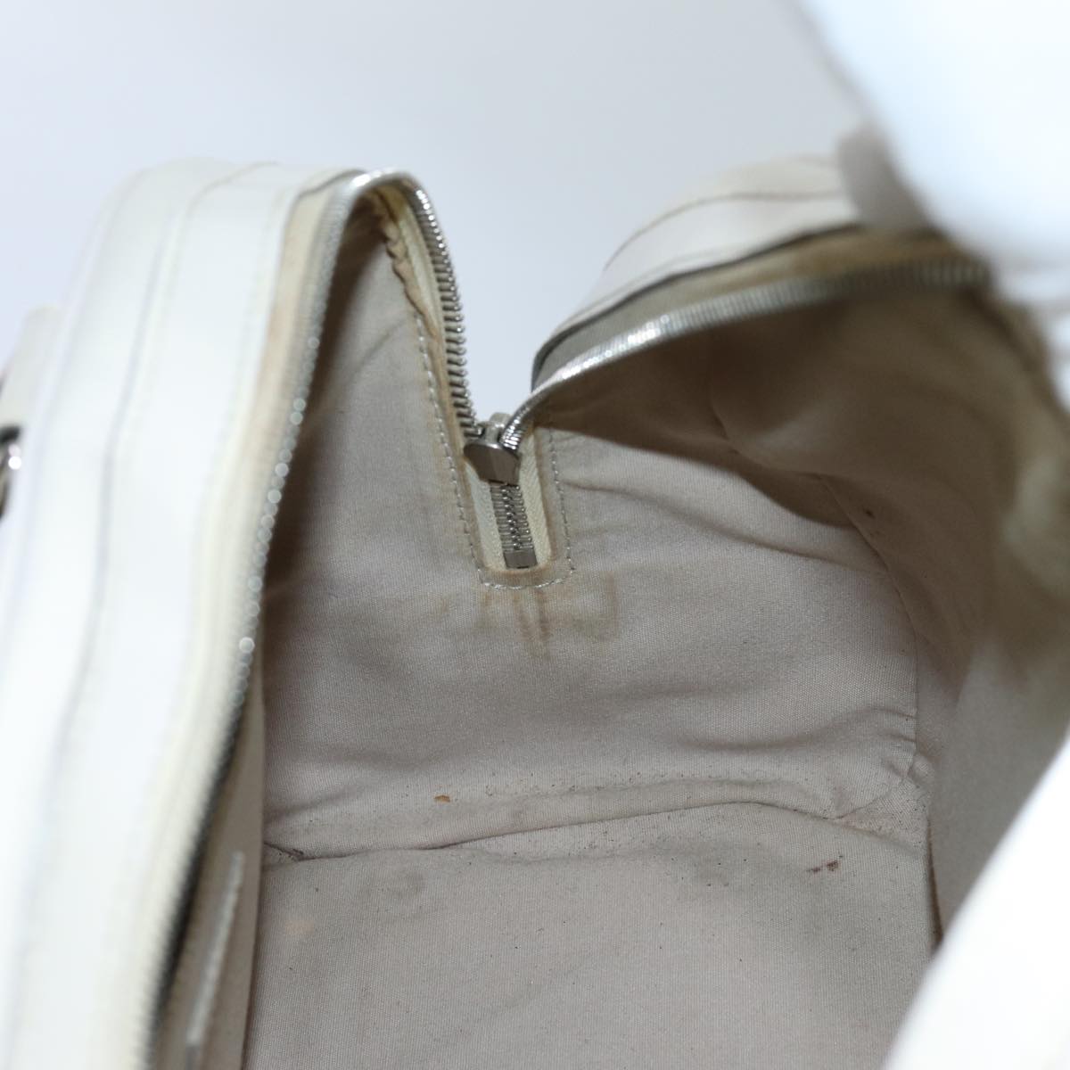 LOUIS VUITTON Epi Boring Montaigne GM Hand Bag White Yvoire M5931J bs13627