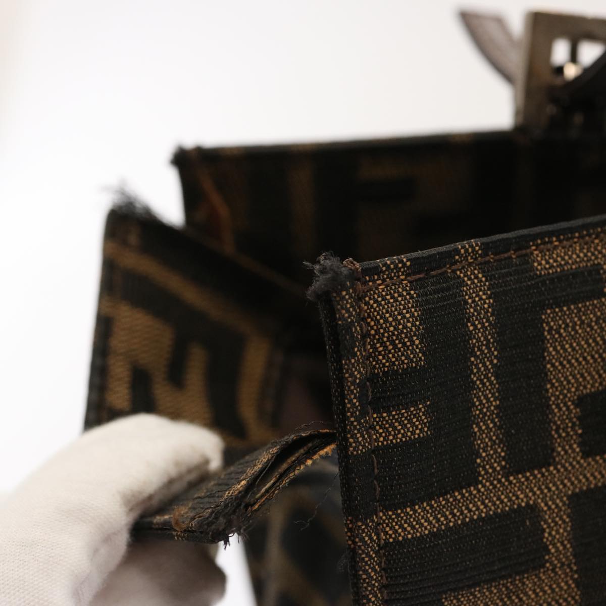 FENDI Zucca Canvas Shoulder Bag Brown bs13765
