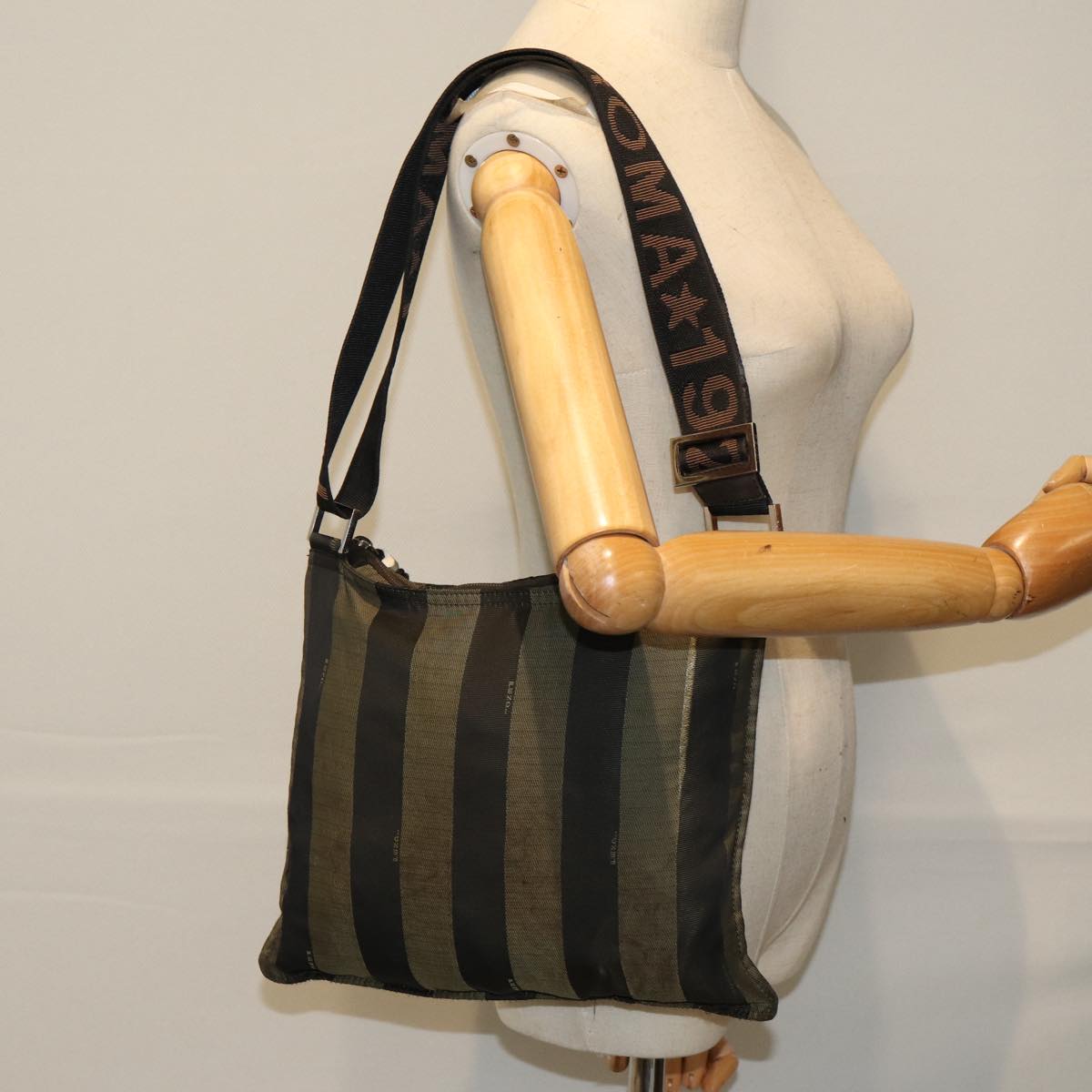 FENDI Pecan Canvas Shoulder Bag Black Brown bs14391