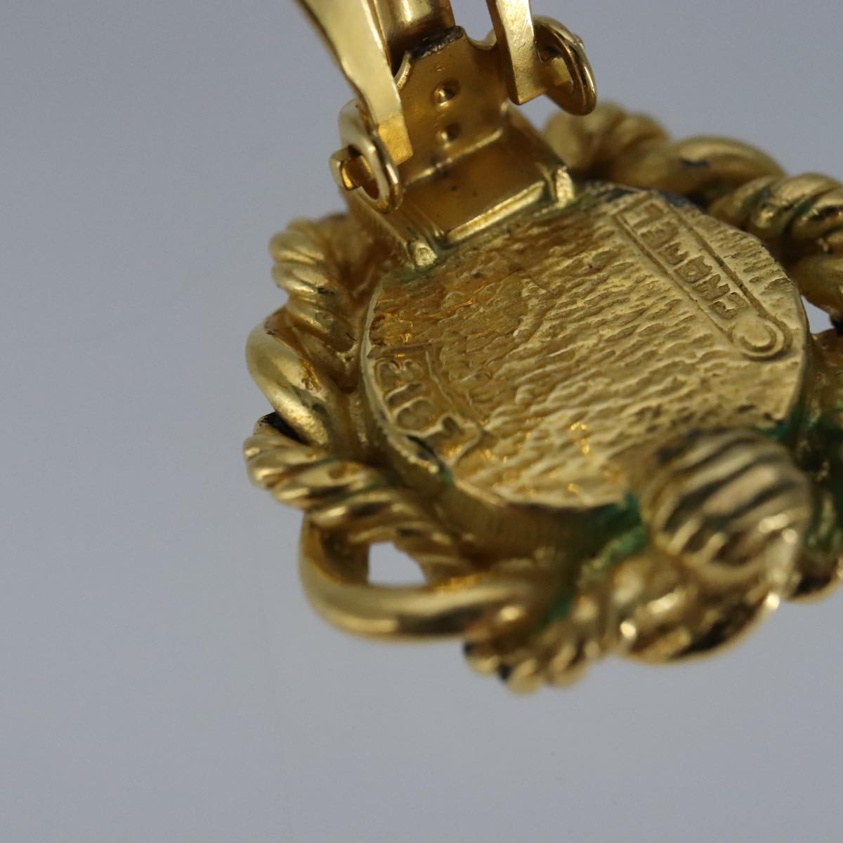 CHANEL Earring metal Gold CC bs20026