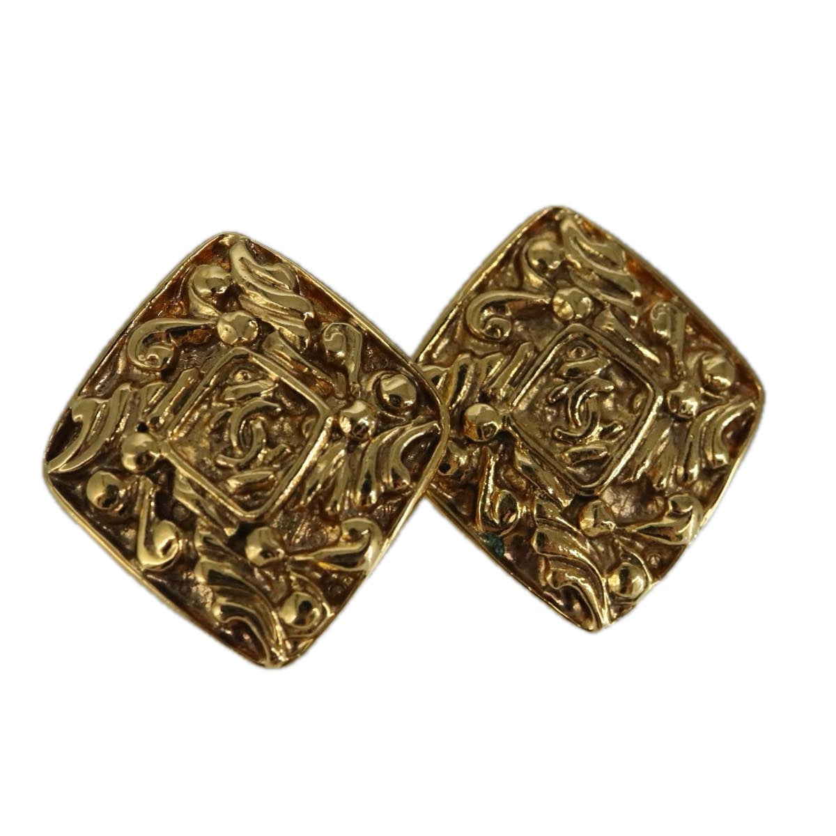 CHANEL Earring metal Gold CC bs20202