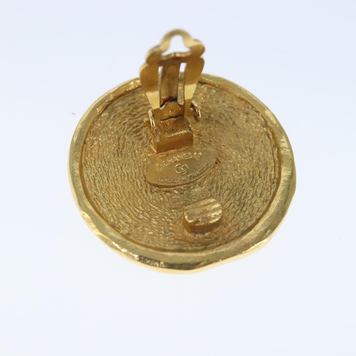 CHANEL Earring metal Gold CC bs20397