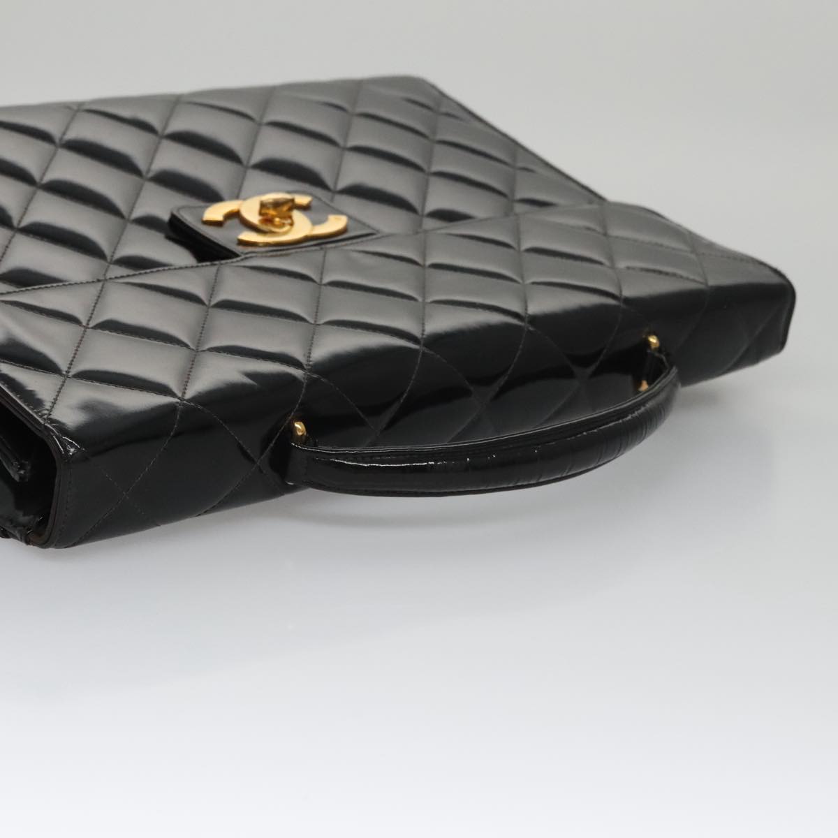 CHANEL Matelasse Hand Bag Enamel Black Gold CC bs20920