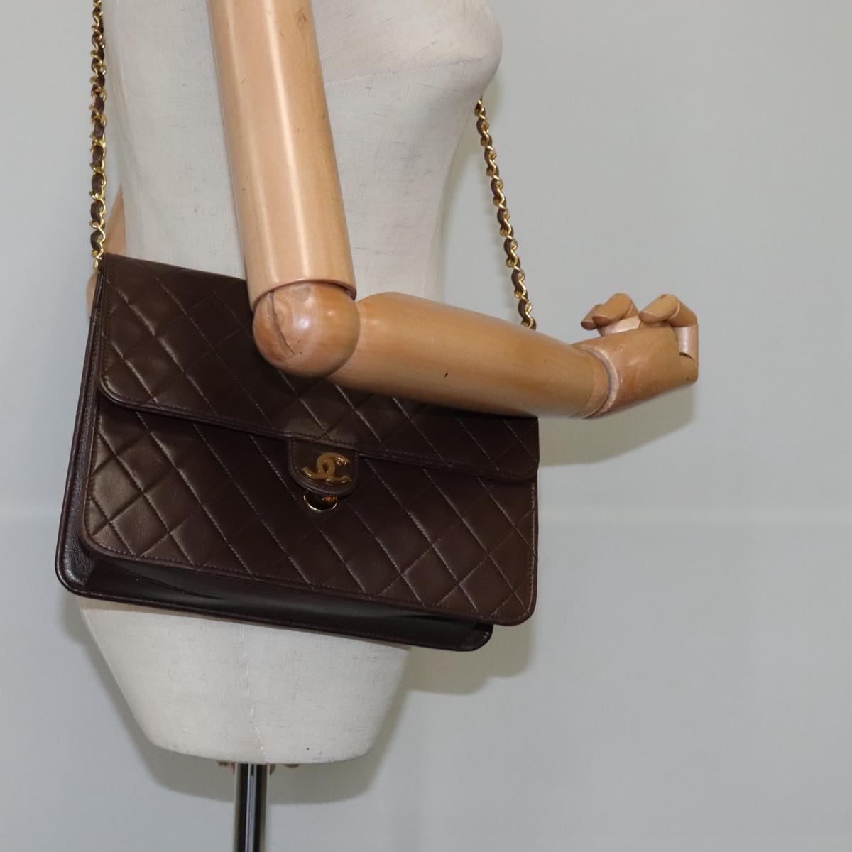 CHANEL Chain Shoulder Bag Lamb Skin Gold Brown CC bs21127
