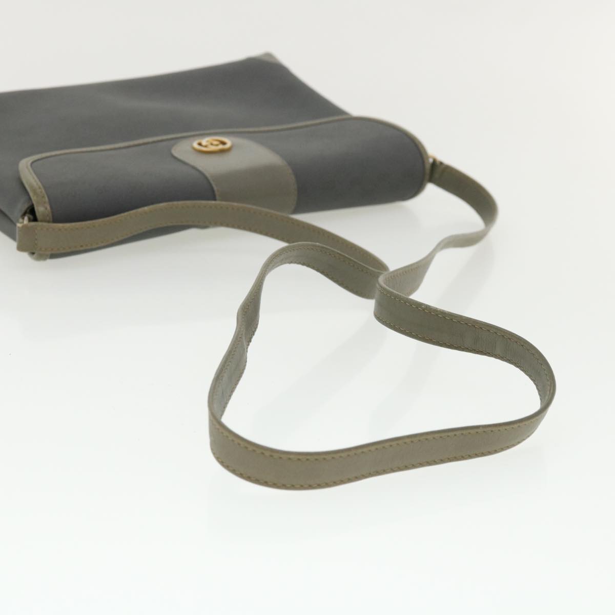 GUCCI Micro GG Canvas Shoulder Bag Gray bs3248