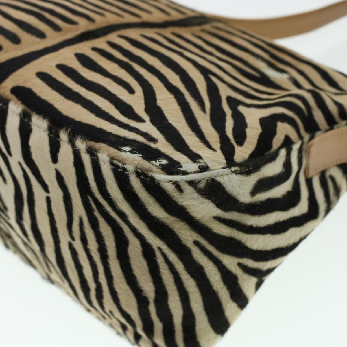 FENDI Mamma Baguette Shoulder Bag Harako leather Beige bs5121