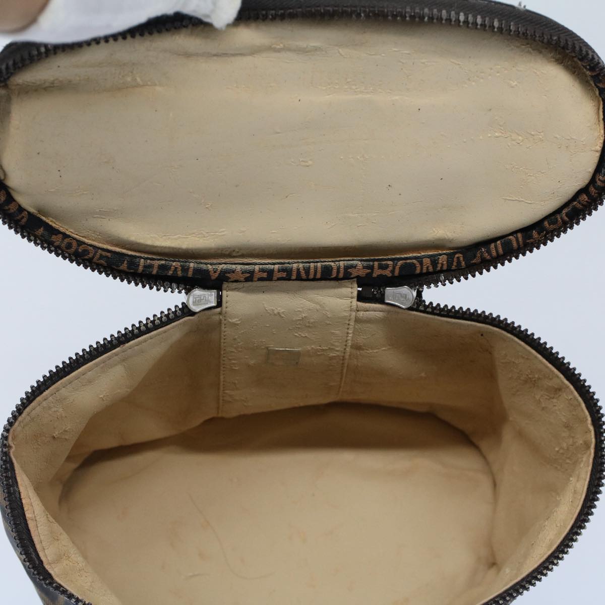 FENDI Zucca Canvas Vanity Cosmetic Pouch Black Brown bs7733