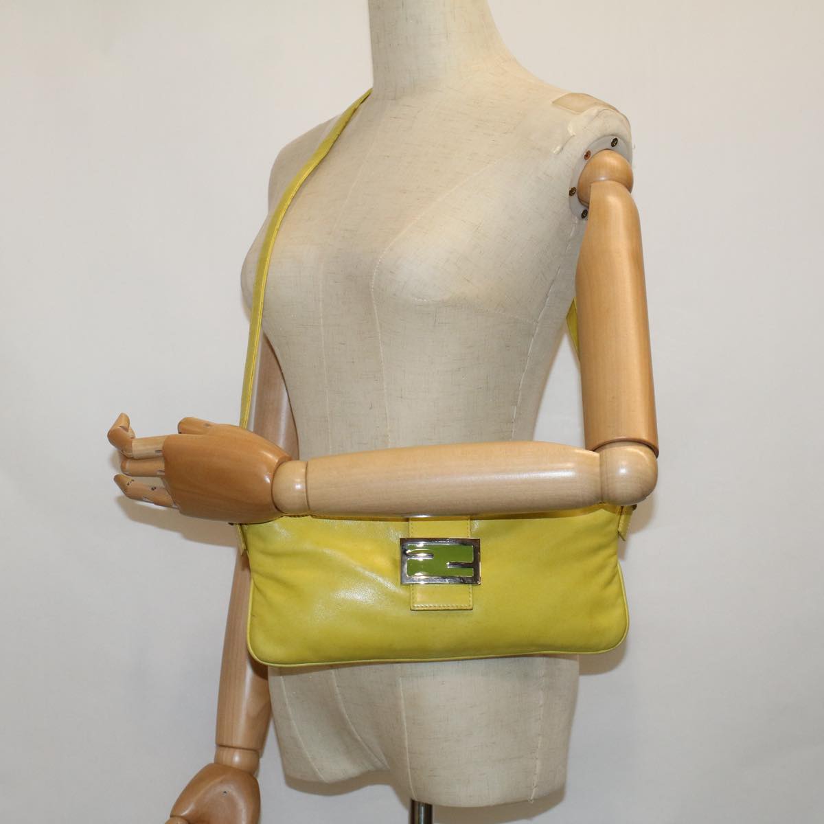 FENDI Mamma Baguette Shoulder Bag Leather Yellow 2354 26685 008 bs9132