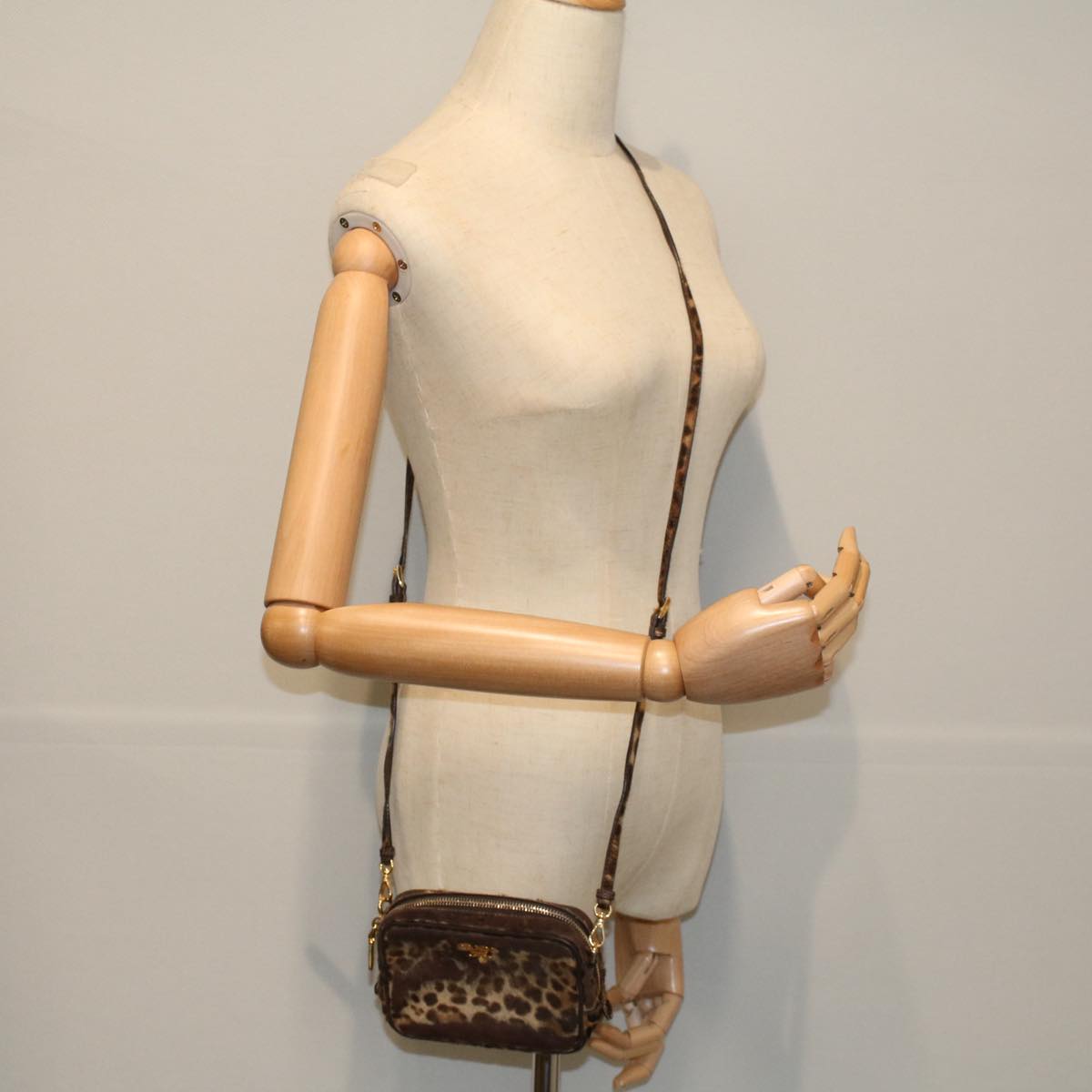 FENDI Shoulder Pouch Harako leather Brown bs9762