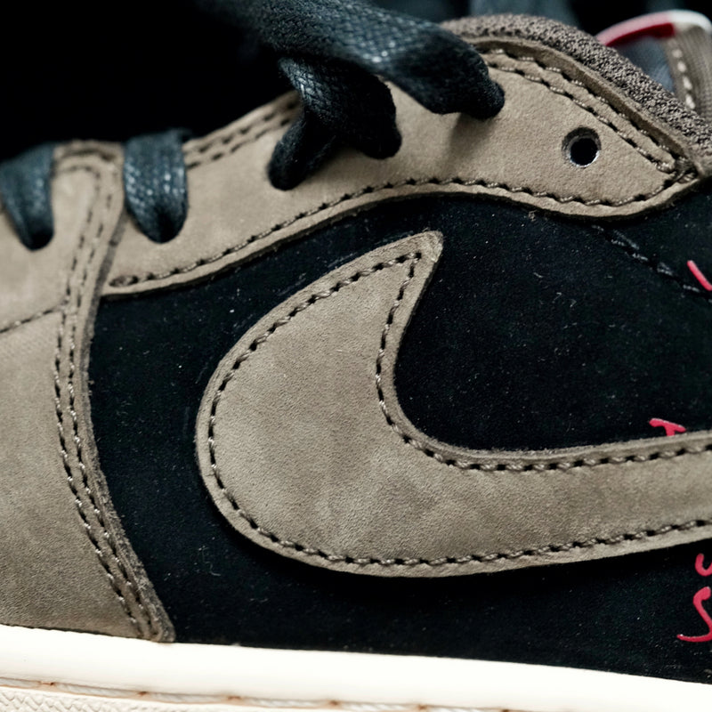 GLM - TS x AJ1 Barb Low Top